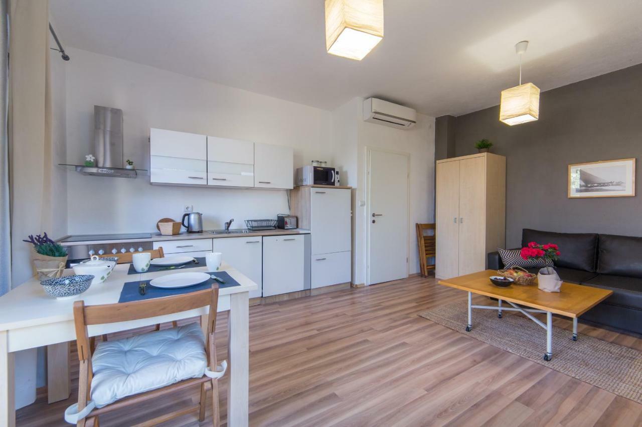 Apartment Peaceful Oasis Makarska Esterno foto